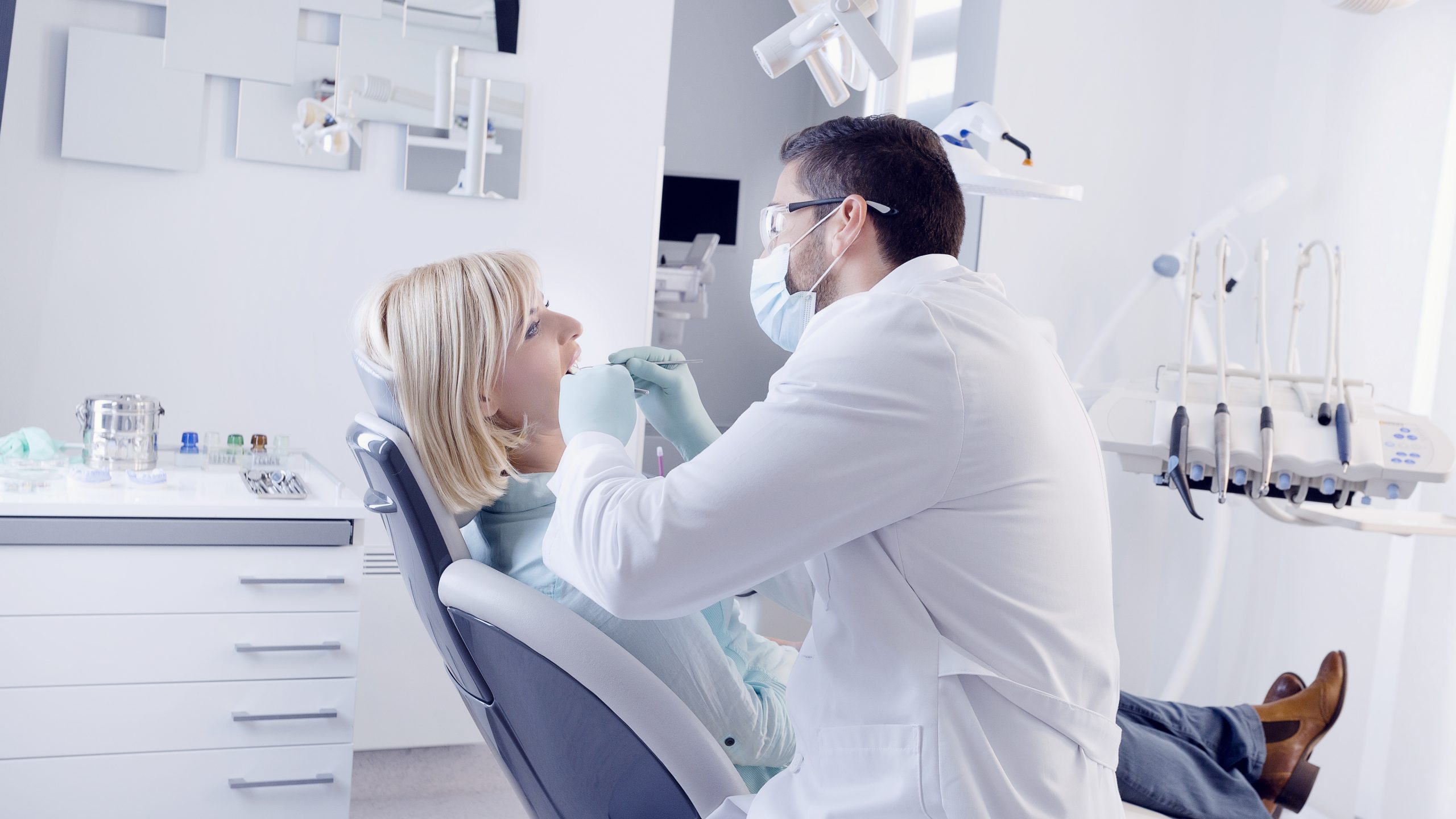 Dentist in Fox River Grove, IL